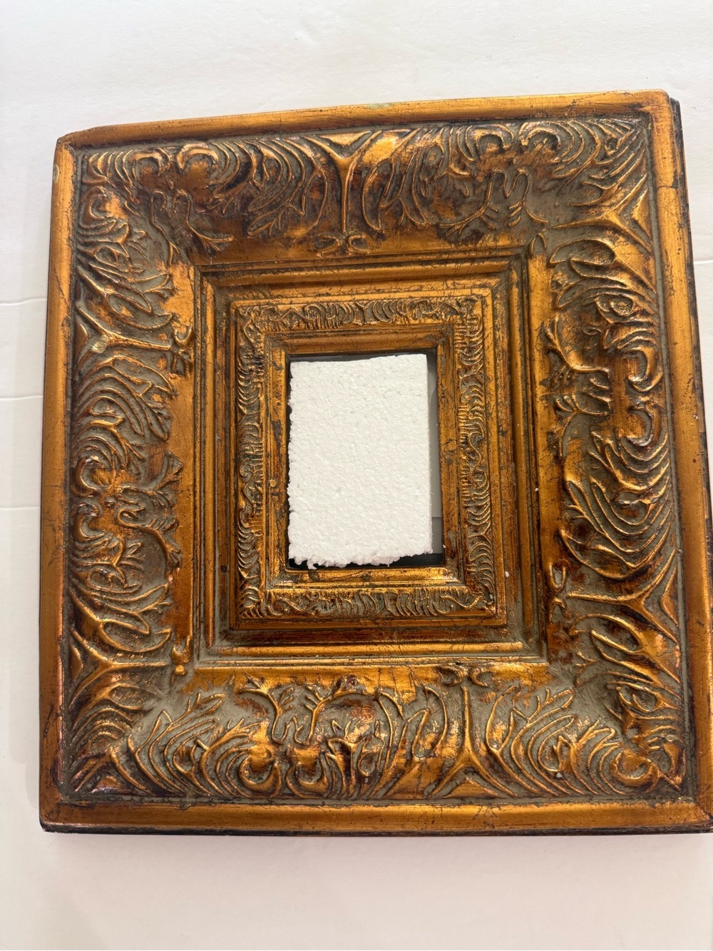 9x9.5 Antique Gold Wood Picture Frame Elegant Stylist Display For Picture 2.5x3